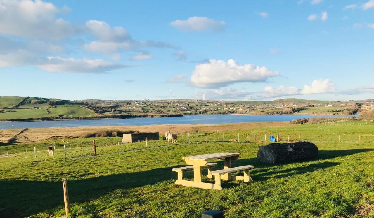 The Beautiful Lazy Llama Shepherd Hut Farm Stay Ballyshannon Bagian luar foto